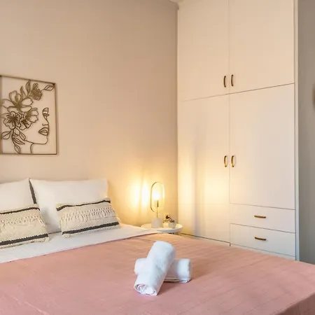 Seafront Escape At Koum Kapi In Chania Old Town Apartment Chania (Crete)