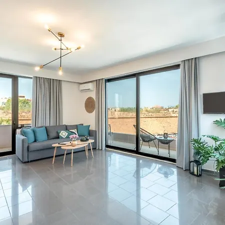 Seafront Escape At Koum Kapi In Chania Old Town *